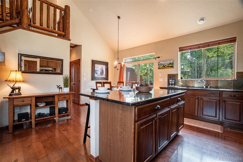 108 Deer Track Ct, Granby, CO 80446