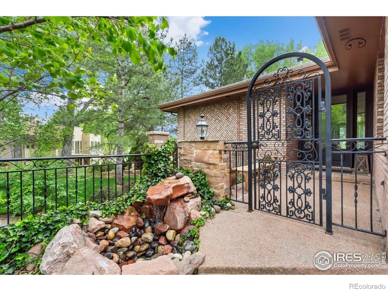 1917 Cottonwood Point Dr, Fort Collins, CO 80524
