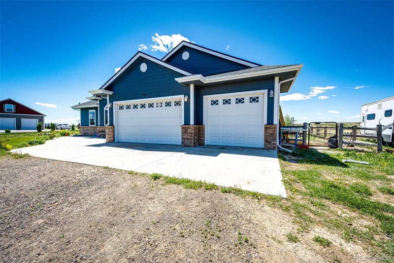 59466 Commanche Way, Strasburg, CO 80136