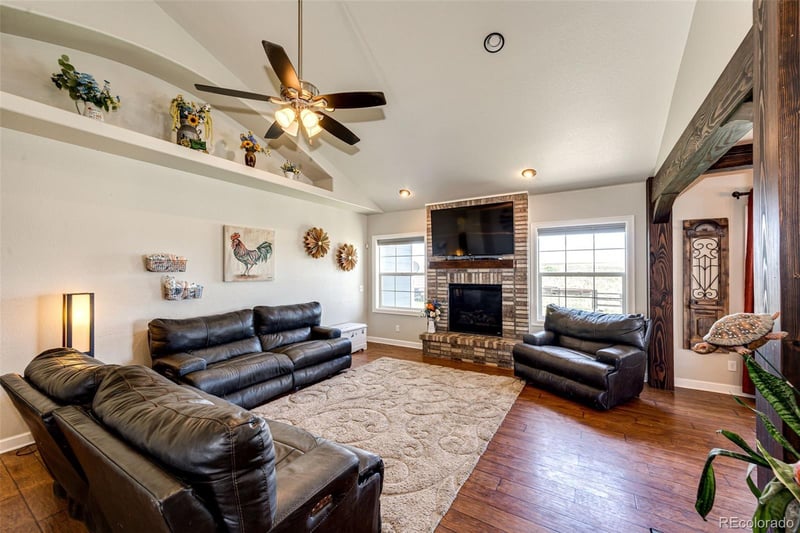 59466 Commanche Way, Strasburg, CO 80136