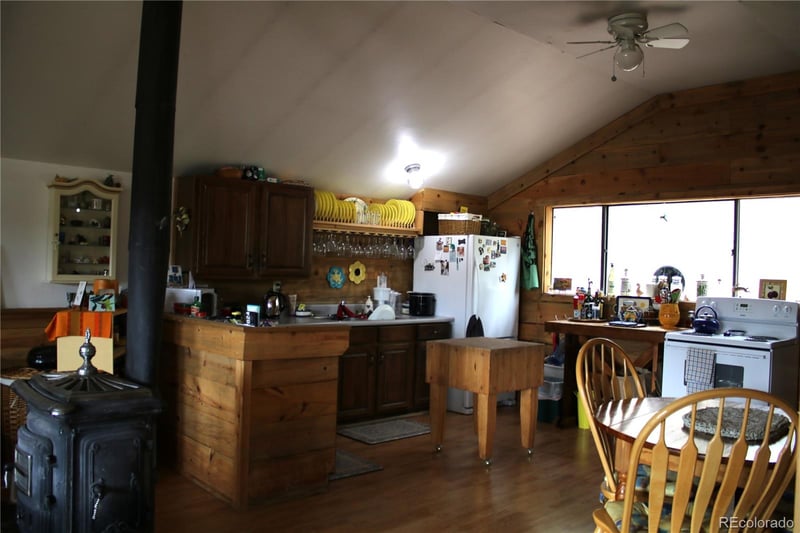 770 County Rd 122, Guffey, CO 80820