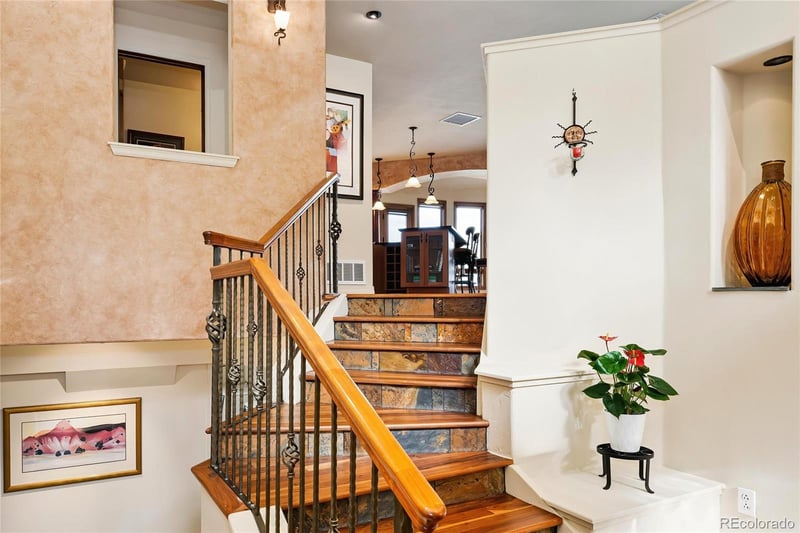 8932 Eastridge Rd, Golden, CO 80403
