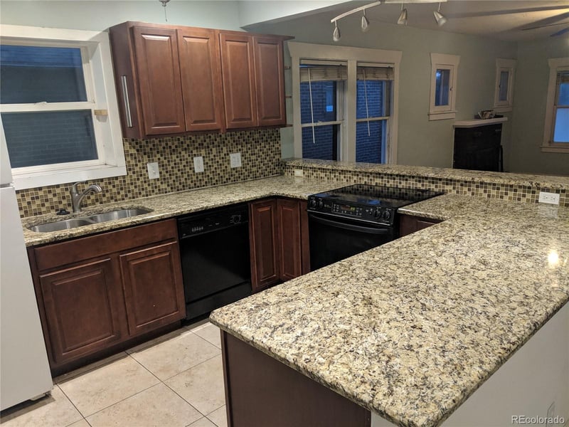 2034 Lincoln St, Denver, CO 80210