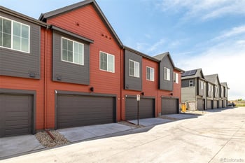 2887 103rd Dr, Thornton, CO 80229