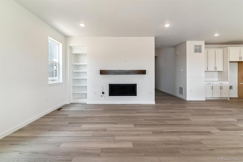 25254 Warren Pl, Aurora, CO 80018