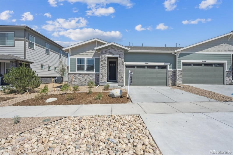 6606 Nepal St, Aurora, CO 80019