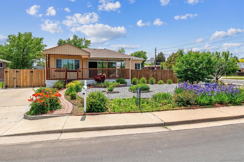 2196 56th Ave, Denver, CO 80221