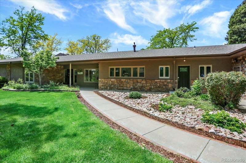 4790 W Lakeridge Rd, Denver, CO 80219