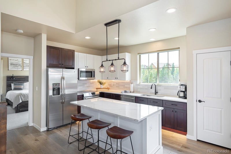 327 Summit Lift Ct, Granby, CO 80446