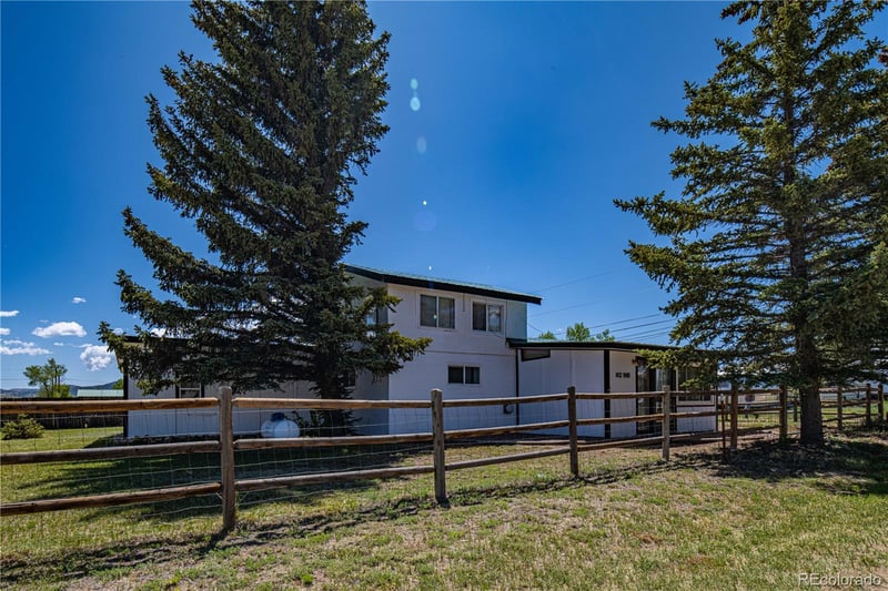 802 Ohio St, Silver Cliff, CO 81252