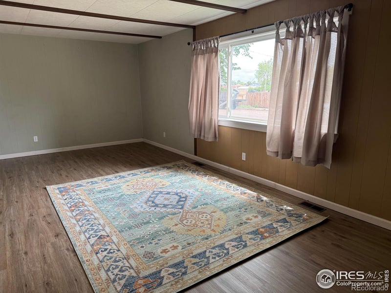 302 Cedar Ave, Akron, CO 80720