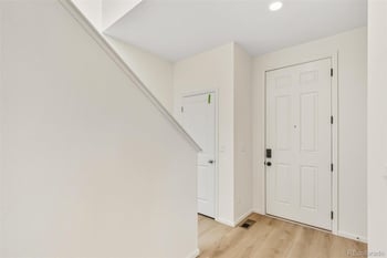 5242 Denali Blvd, Aurora, CO 80019