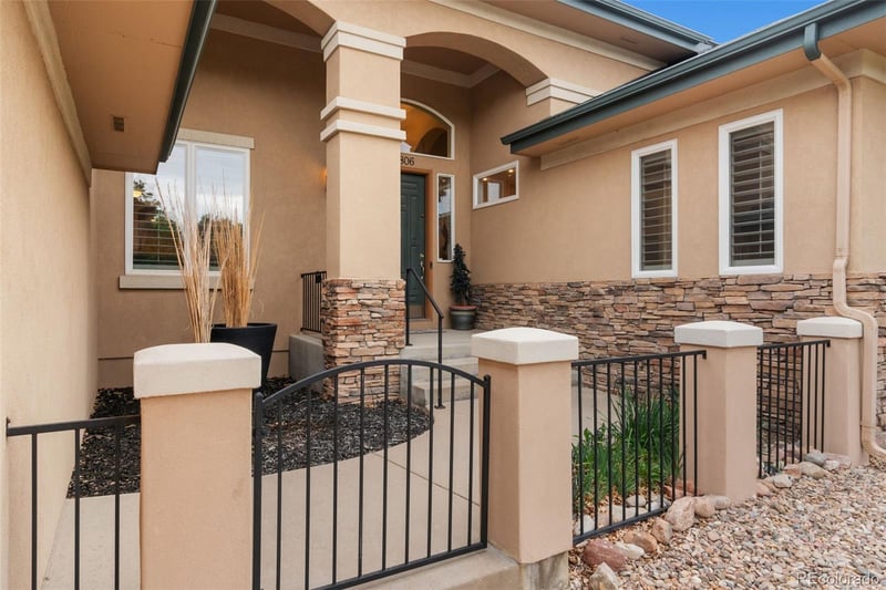 3806 S Dawson St, Aurora, CO 80014