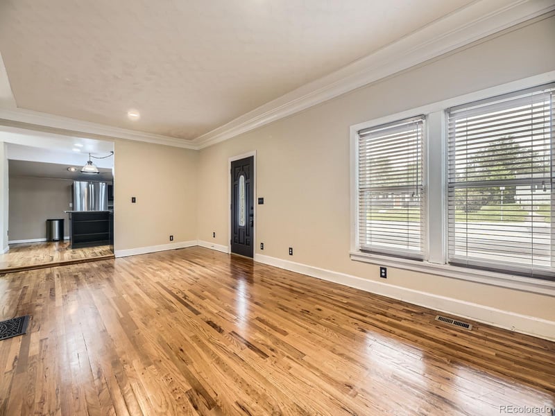 5339 Windermere St, Littleton, CO 80120