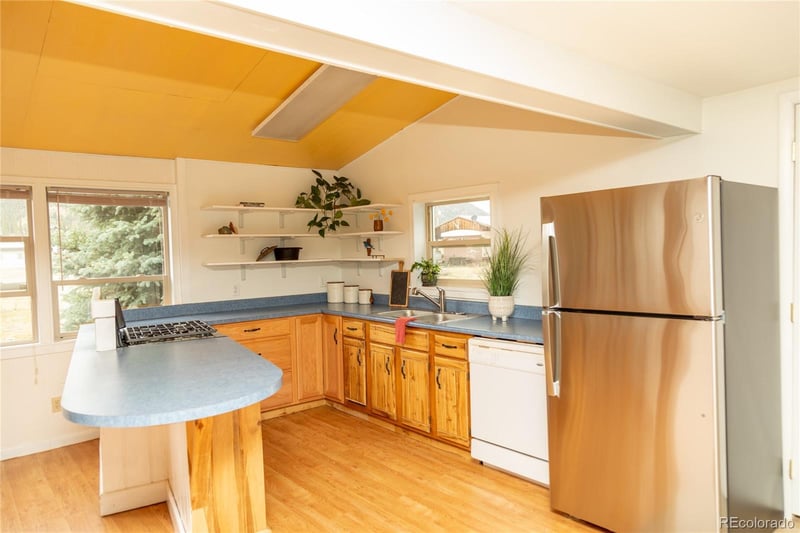 507 Ridge Dr, Creede, CO 81130