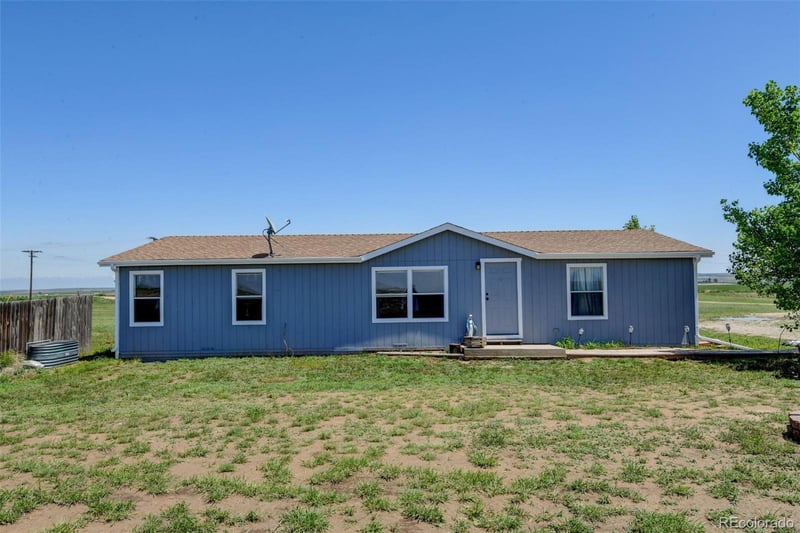4925 County Road 83, Roggen, CO 80652