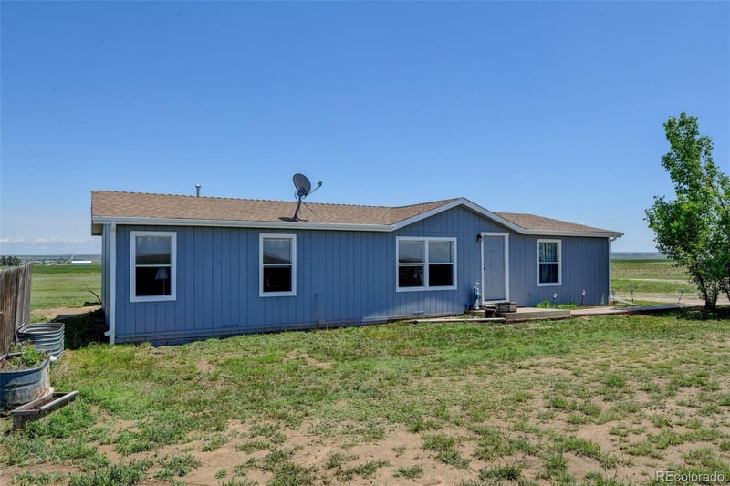 4925 County Road 83, Roggen, CO 80652