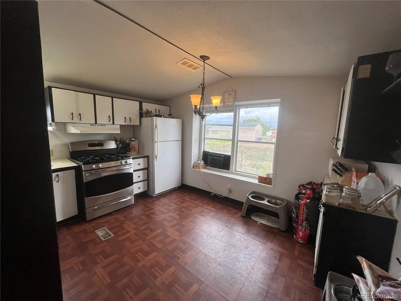 1470 9th St, Penrose, CO 81240