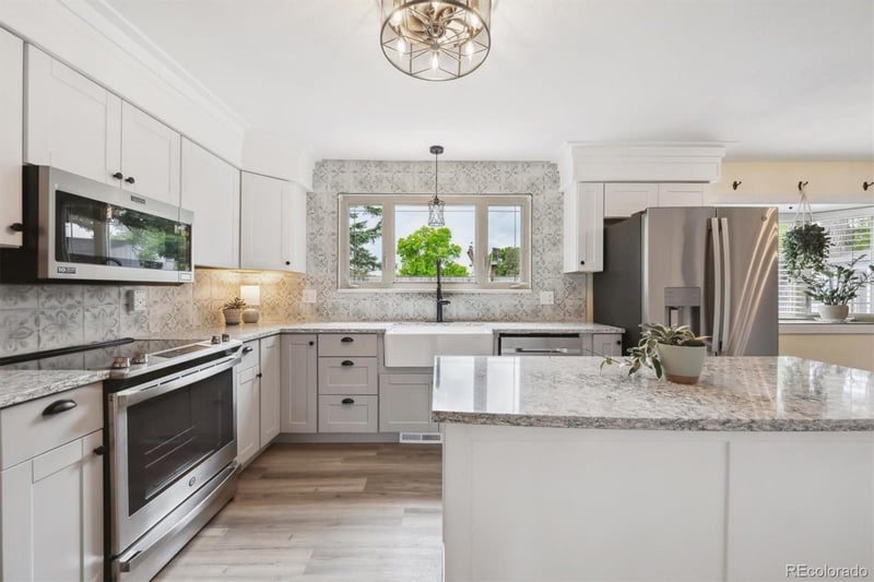8397 Chase Dr, Arvada, CO 80003