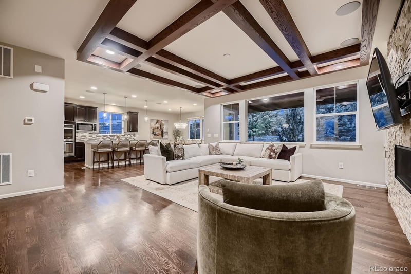 6652 W Asbury Pl, Lakewood, CO 80227