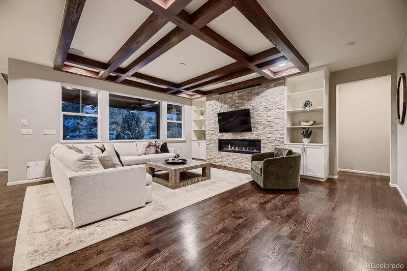 6652 W Asbury Pl, Lakewood, CO 80227