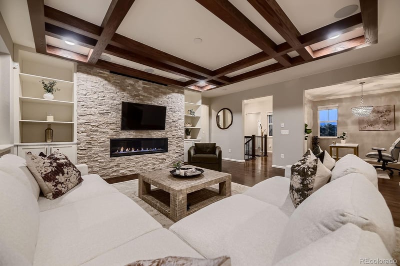 6652 W Asbury Pl, Lakewood, CO 80227