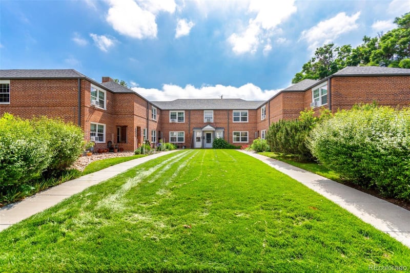 2856 Jasmine St, Denver, CO 80207