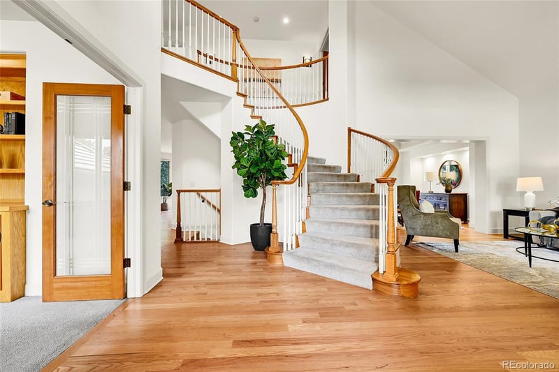 2252 S Queen St, Lakewood, CO 80227