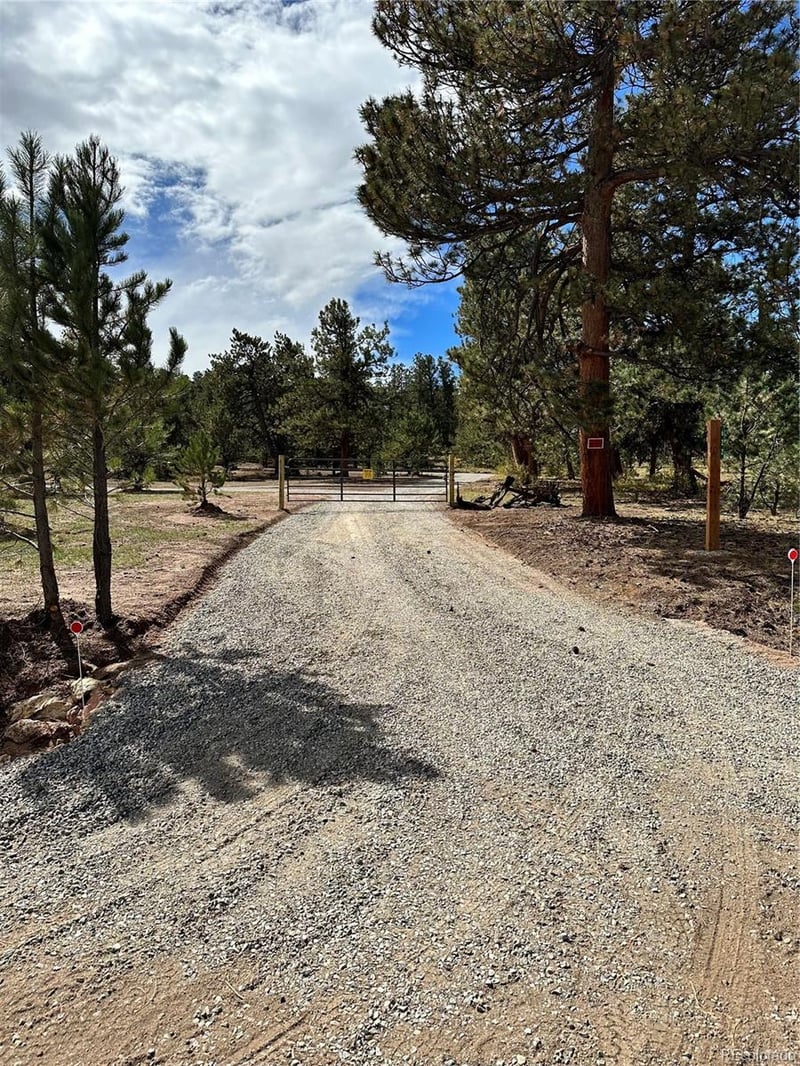622 Arikara Trl, Hartsel, CO 80449