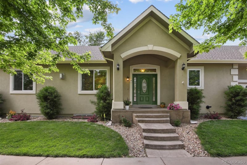 1235 S Balsam St, Lakewood, CO 80232
