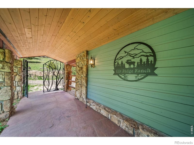 1692 Kiowa Rd, Lyons, CO 80540