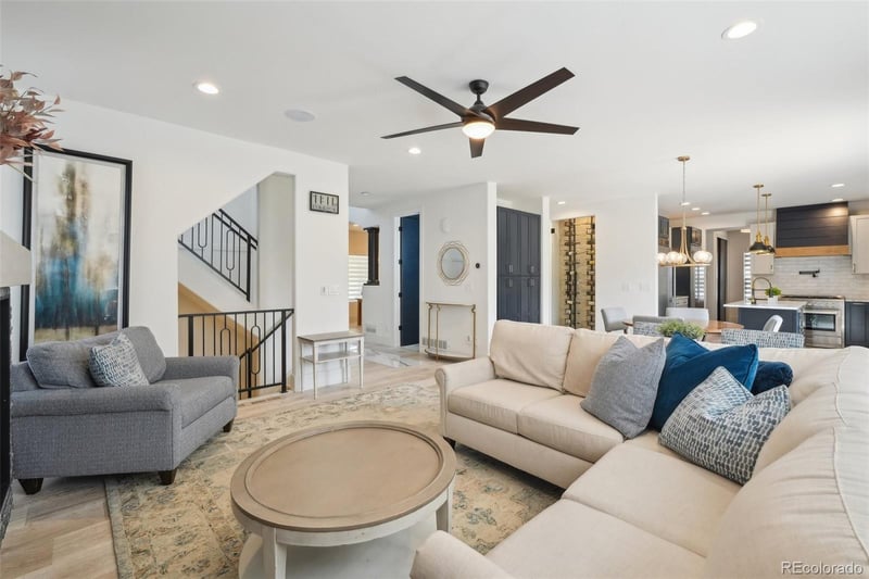 21434 E Greenwood Pl, Aurora, CO 80013