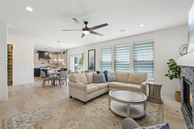 21434 E Greenwood Pl, Aurora, CO 80013
