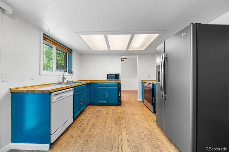 19398 Eastman Pl, Aurora, CO 80013