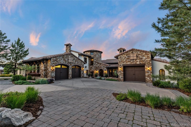 7208 Raphael Ln, Littleton, CO 80125