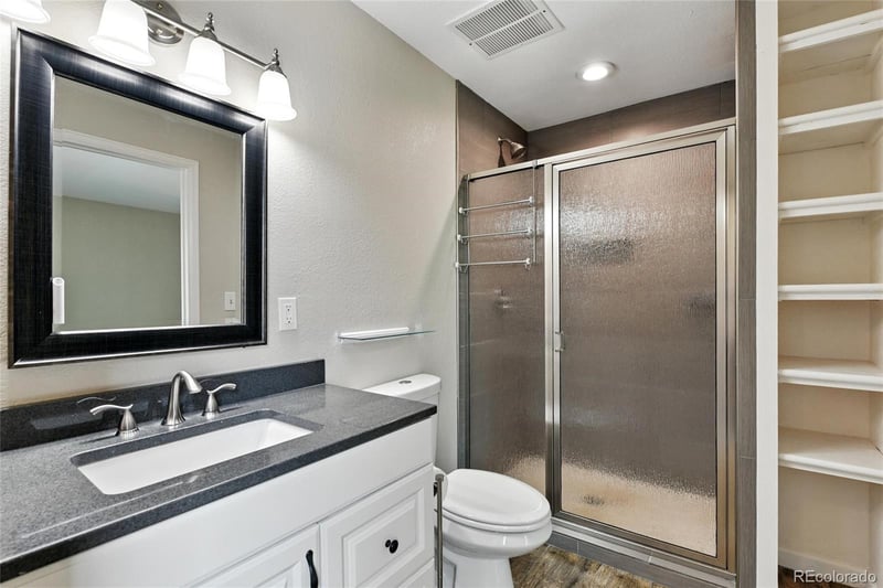 8056 Meadowdale Sq, Niwot, CO 80503