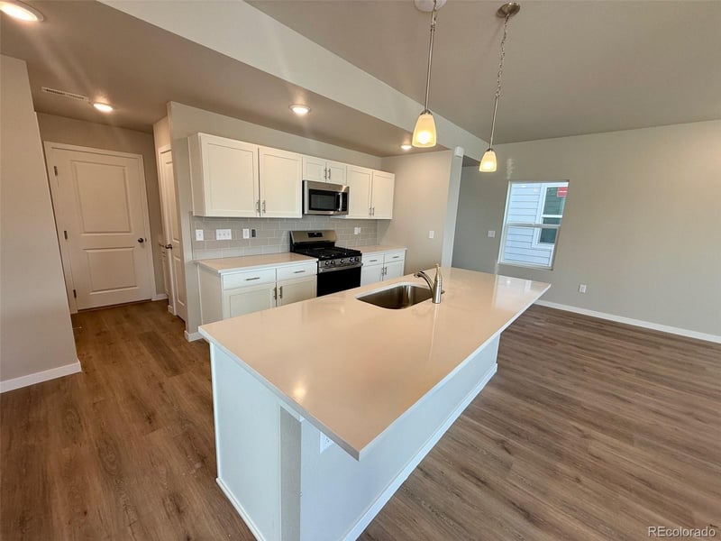 834 Bently St, Watkins, CO 80137