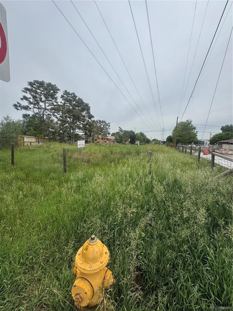 990 Meade St, Denver, CO 80219