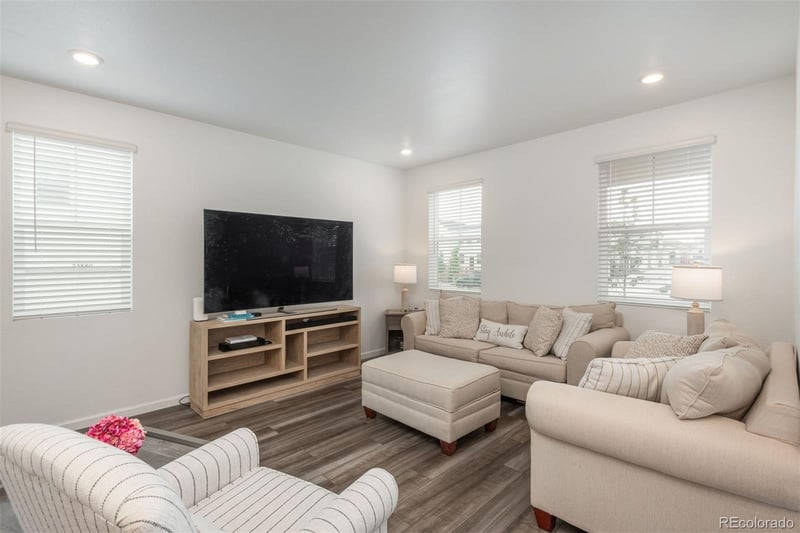 3365 Coolidge Way, Aurora, CO 80019