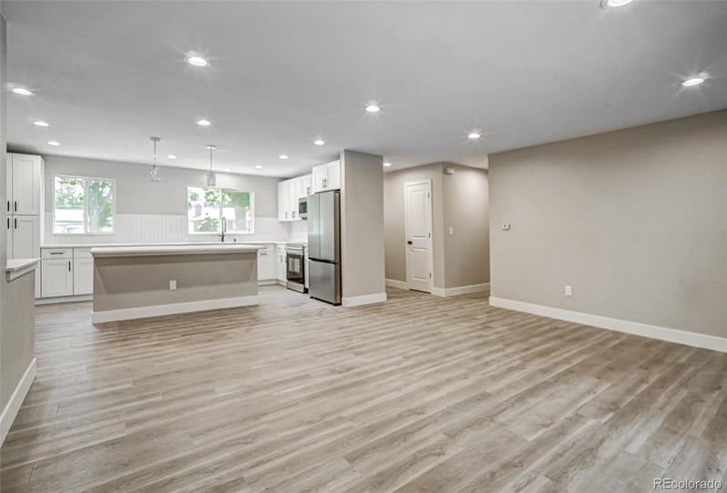 363 Lima St, Aurora, CO 80010