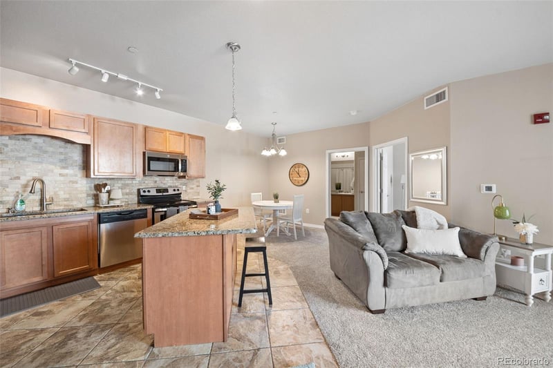 7212 S Blackhawk St #1-103, Englewood, CO 80112