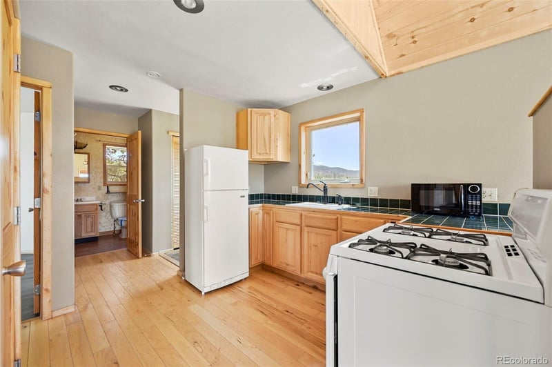 1689 Grand Teton Dr, Hartsel, CO 80449