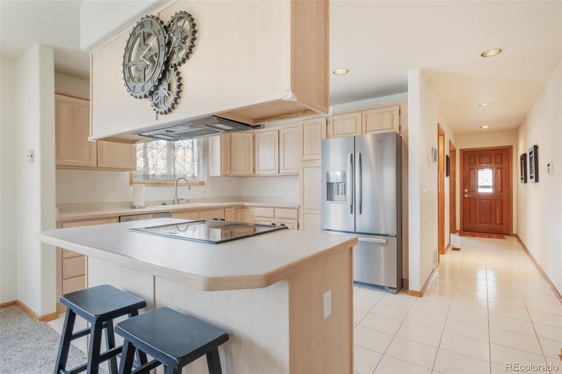 214 Luxury Ln, Colorado Springs, CO 80921