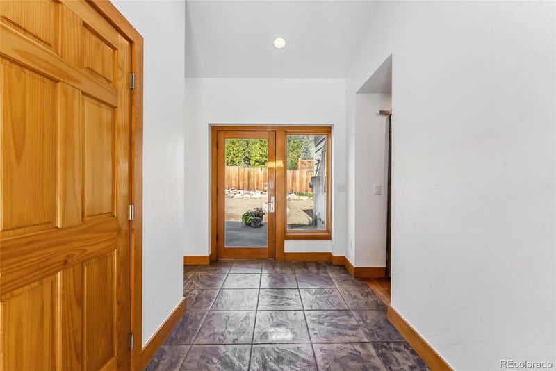 475 Vail Cir, Dillon, CO 80435