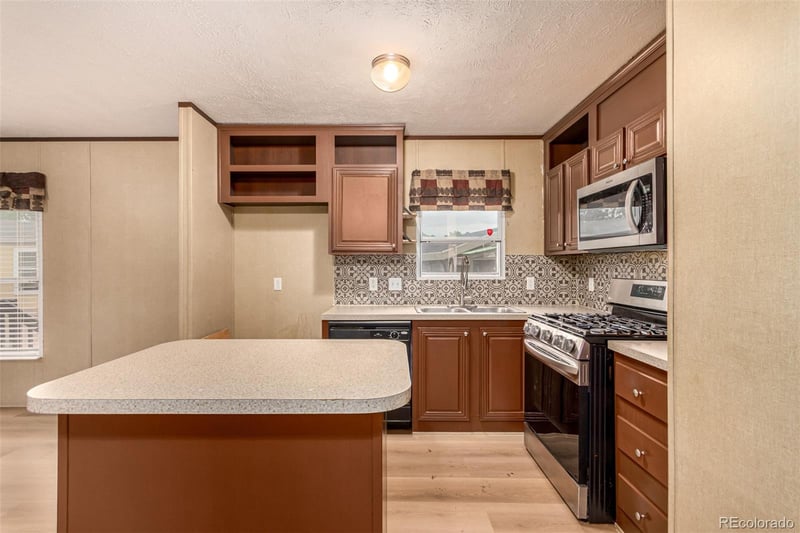 1614 Van Buren Way, Aurora, CO 80011