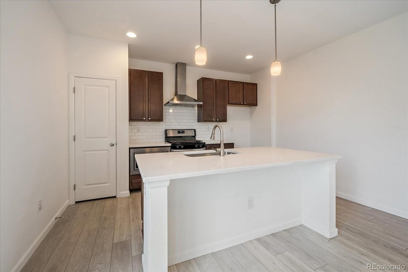 26789 Cedar Ave, Aurora, CO 80018