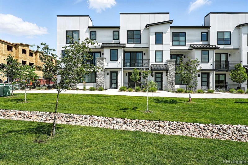 2074 Holly St #2, Denver, CO 80222