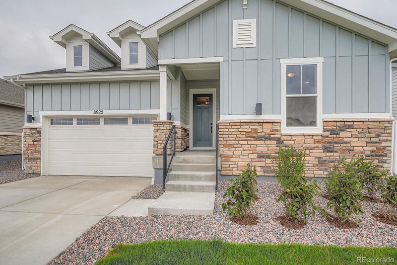 8925 Riviera Way, Aurora, CO 80016
