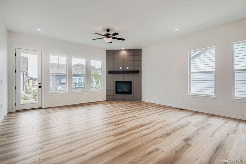 8925 Riviera Way, Aurora, CO 80016