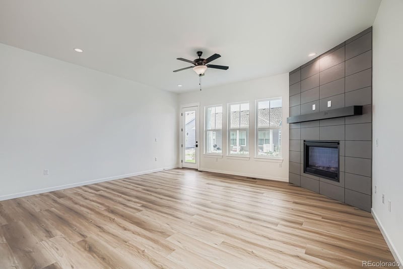 8925 Riviera Way, Aurora, CO 80016